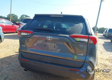 2020 Toyota Rav4 Xle из США, поврежденный, VIN 2T3W1RFV2LC072172